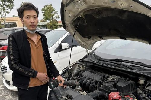 Bắt giữ 2 đối tượng chuyên tẩy xóa số khung, số máy ô tô