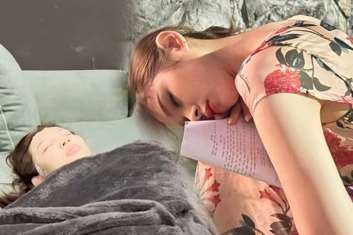 Dàn người đẹp ngủ gật thôi cũng nổi tiếng khắp cõi mạng Việt