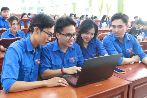 Tuổi trẻ Trường ĐH Kiên Giang tiên phong chuyển đổi số