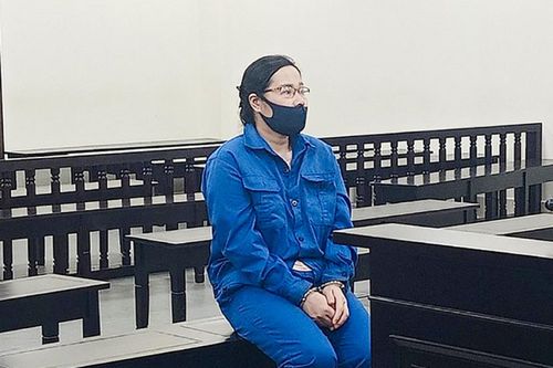 'Nữ quái' bịa chuyện có chồng làm to để lừa đảo
