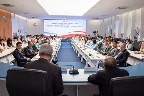 Khánh thành Thư viện Pháp ngữ và trao đổi về quan hệ ngoại giao Việt Nam-Pháp