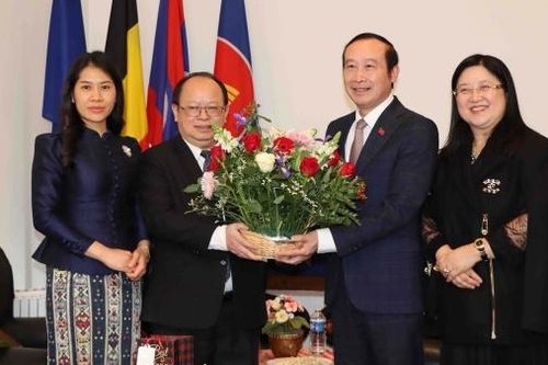 Giao lưu Việt-Lào tại Bỉ nhân dịp Tết cổ truyền Bun Pi May