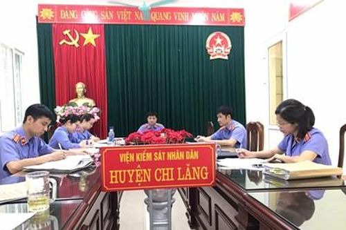 VKSND huyện Chi Lăng phối hợp tổ chức phiên tòa xét xử lưu động