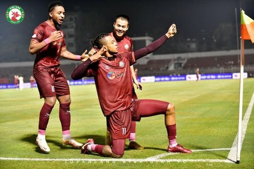 TP Hồ Chí Minh và Topenland Bình Định chia điểm trên sân Thống Nhất