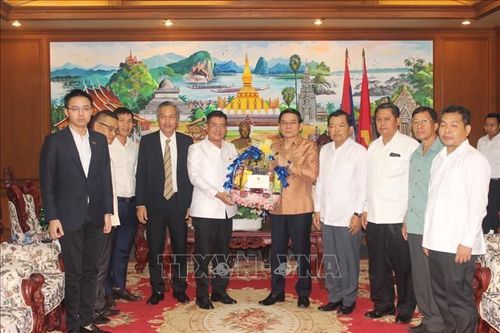Tổng lãnh sự quán Việt Nam tại Champasak chúc mừng Tết Bunpimay của Lào