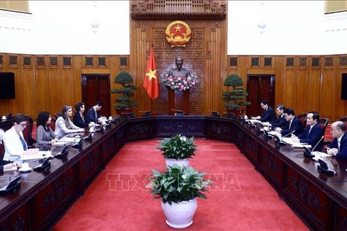 Phó Thủ tướng Trần Lưu Quang tiếp Điều phối viên thường trú của LHQ tại Việt Nam