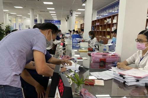 Đề xuất tăng mức phí giao dịch đảm bảo và thẩm định cấp GCN