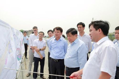 Đẩy nhanh dự án phát triển hạ tầng, đưa Lào Cai trở thành cực tăng trưởng và kết nối giao thương