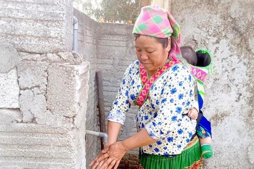 Nước sạch cho đồng bào dân thộc thiểu số