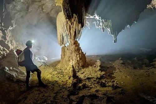 Phát hiện 22 hang động mới tuyệt đẹp ở phía tây Quảng Bình