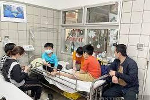 Vụ học sinh trường Tiểu học Kim Giang ngộ độc thực phẩm: Xử phạt Công ty Ngôi Sao Xanh
