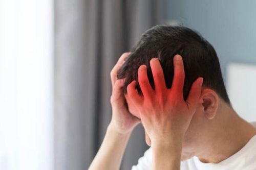 Sốt đau đầu là do đâu?
