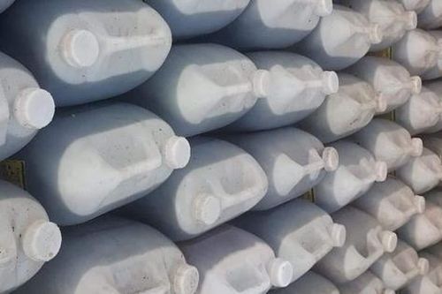 Hàng ngàn lít dầu ăn 'bẩn' màu đen như dầu luyn suýt 'tuồn' ra thị trường