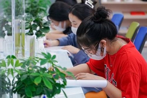 Để chứng chỉ nội không 'lép vế'