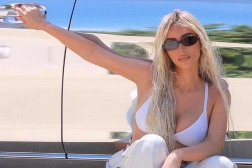 Kim Kardashian và bộ sưu tập siêu xe triệu USD