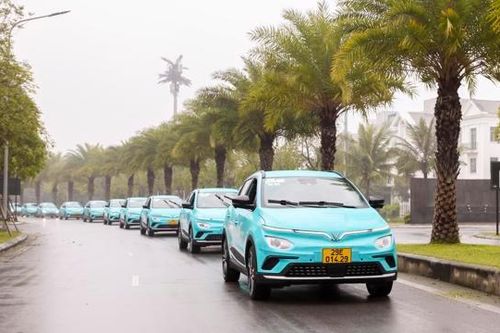 Taxi Xanh SM thuần điện đầu tiên của Việt Nam chính thức đi vào hoạt động