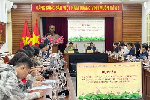 Lễ hội Đền Hùng và Tuần văn hóa-du lịch đất Tổ