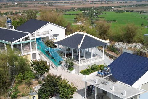 An Giang: Chủ nhân 3 căn biệt thự trái phép trên Núi Sập tự tháo dỡ