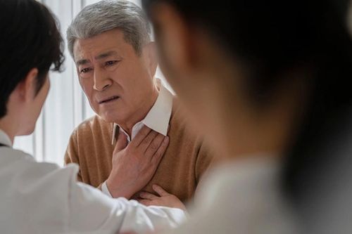 Suốt 5 năm không gặp con trai, ông bố bàng hoàng phát hiện bí mật