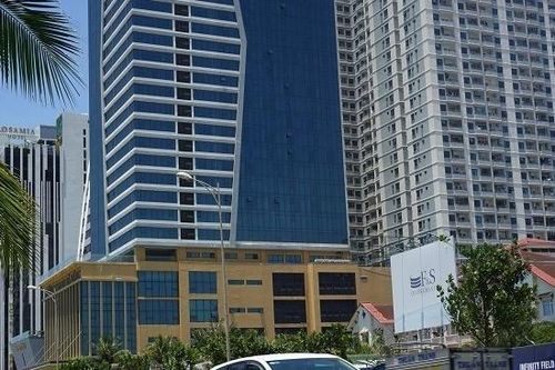 Tháo dỡ hàng chục căn hộ xây trái phép tại Tổ hợp Mường Thanh ở Đà Nẵng
