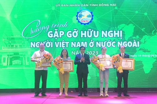 Kiều bào đóng góp tích cực cho sự nghiệp phát triển của Đồng Nai