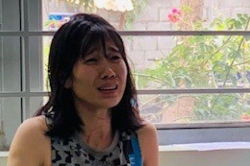 Tạm giữ người phụ nữ sát hại mẹ kế rồi gọi điện báo công an