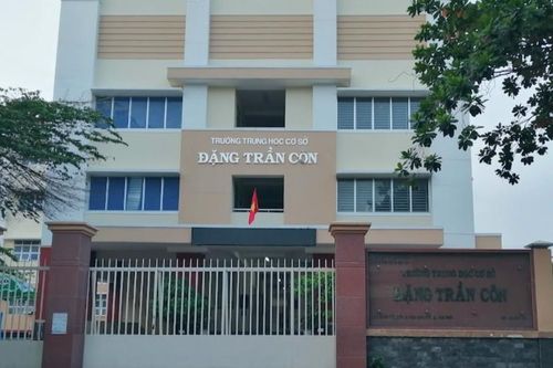 Phụ huynh bức xúc vì bị truy thu hơn 12 triệu đồng học phí mô hình chất lượng cao