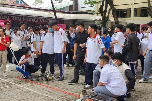 Học sinh TP. Hồ Chí Minh có thể nghỉ tối đa 9 ngày dịp lễ 30.4 và 1.5