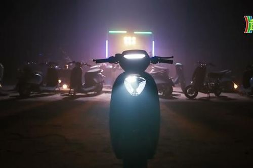 Chiếc scooter điện có thể tự thăng bằng