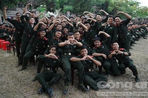 Bài cuối: Thắp lửa đường về
