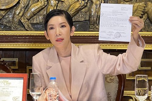 Bị đồn ăn chặn tiền tang lễ của đồng nghiệp, Xuân Lan gặp truyền thông để nói rõ