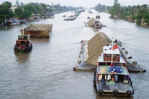Giao thông đường thủy teo tóp
