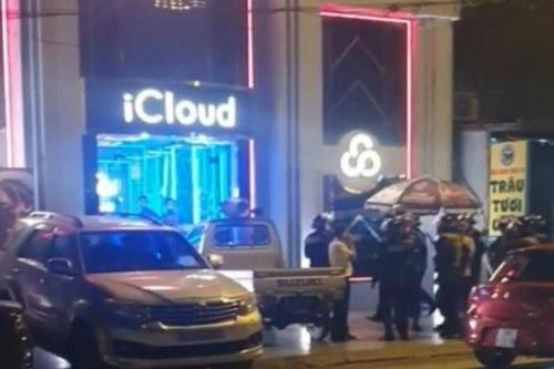 Phong tỏa quán bar iCloud, hơn trăm dân chơi bị test ma túy