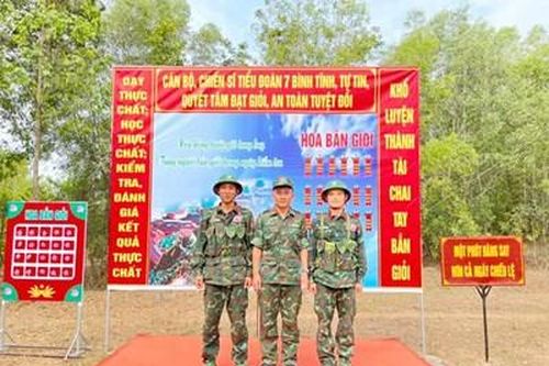 Chiến sĩ mới tự tin bước vào tuyến bắn