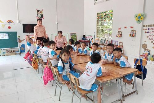 Thầy giáo Sóc Trăng hiến 1.700m2 đất xây trường