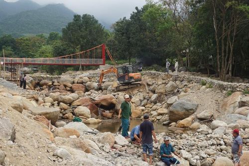 Đà Nẵng xử lý các công trình tự ý 'băm nát' suối Lương làm du lịch