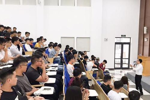Bổ sung điều kiện để trường đại học chuyển thành đại học