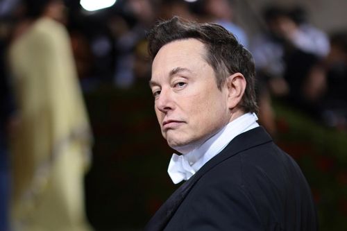 'Cơn bão giảm giá' của Tesla tiếp tục đến châu Âu