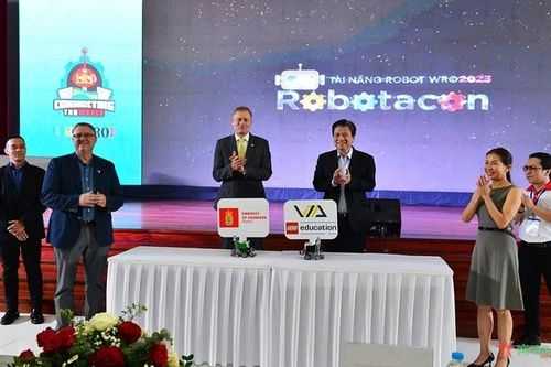 Phát động Cuộc thi Robot thế giới Robotacon WRO 2023 tại Việt Nam