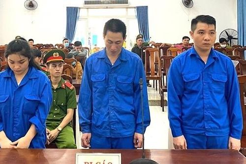 Lĩnh 16 năm tù vì giúp bạn trai bán ma túy