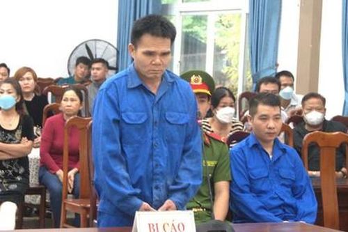 Đòi tiền mãi không được, tưới xăng đốt nhà con nợ cho bõ tức