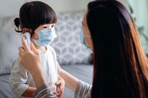 Xuất hiện ổ dịch trong trường học, dấu hiệu trẻ mắc COVID-19 có khác người lớn?