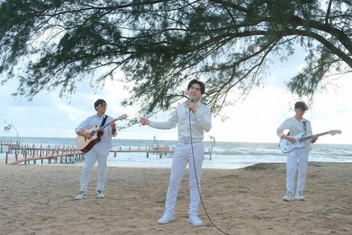 Ca sĩ Đan Trường ra MV có bối cảnh quay tại bờ biển