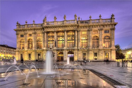 Italy sẽ phạt tiền du khách làm hư hại di tích
