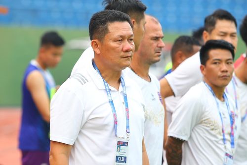 Ghế HLV Bình Dương 'nóng' sau trận thua Hà Tĩnh
