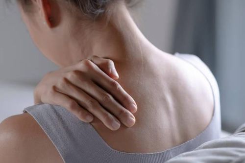 Nguyên nhân khiến bạn bị đau cổ vai gáy
