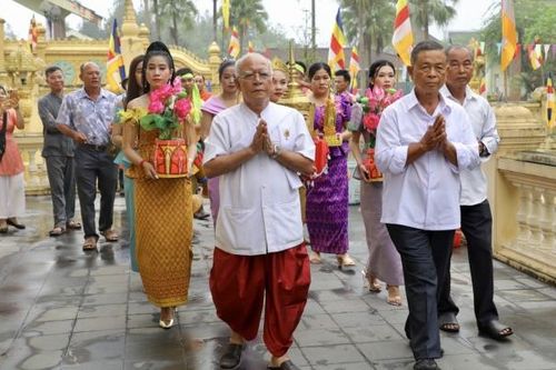 Đồng bào Khmer rộn ràng đón Tết Chôl Chnăm Thmây