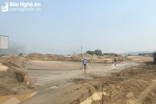 Nghệ An: Giá cát xây dựng tăng mạnh do khan hiếm hàng