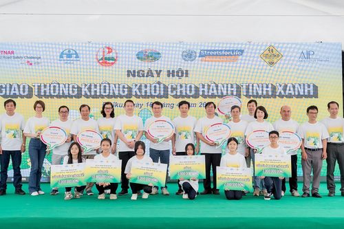 Học sinh được nâng cao nhận thức về giao thông xanh và an toàn