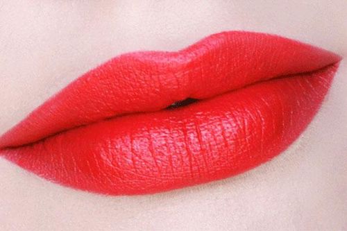 Những lưu ý đối với người chuộng son môi đỏ